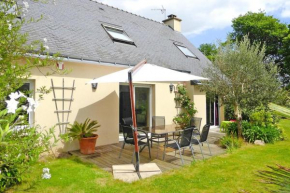 Cottage, located in Auray